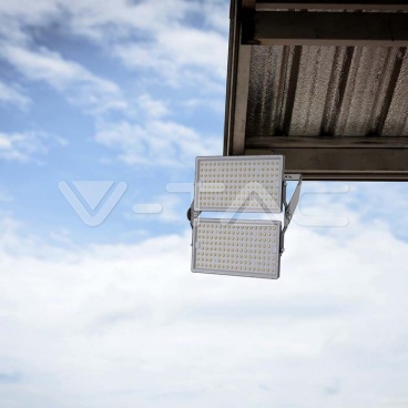 500W LED Прожектор С Кабел (1M) 6500K Черно Тяло IP65 120LM/W